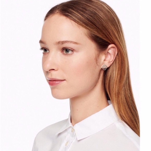 KENDRA SCOTT • Silver Decklyn & Dira Set - Picture 4 of 7